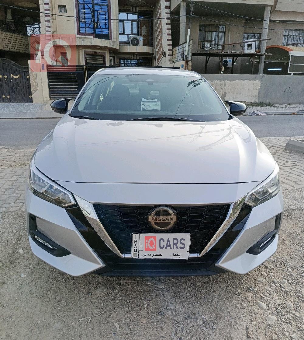 نیسان سێنترا